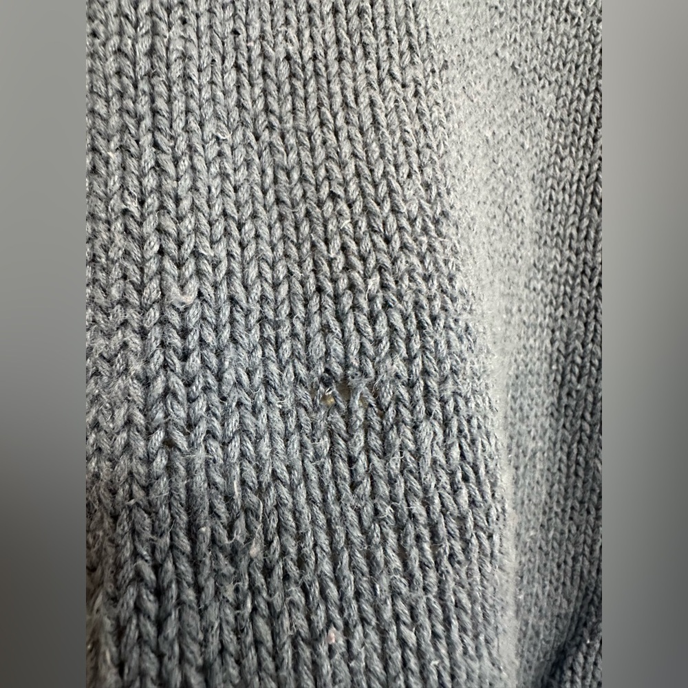 Vintage Polar Bear Sweater - Picture 9 of 9
